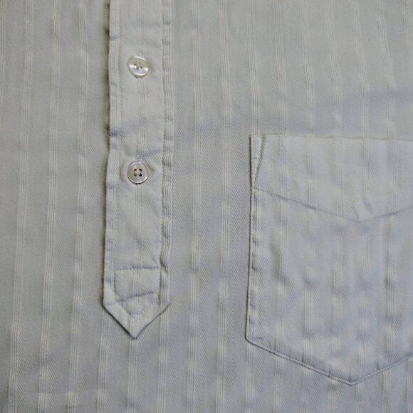 GAP Classic White Button-Up Textured Polo  - XL - Picture 4 of 11